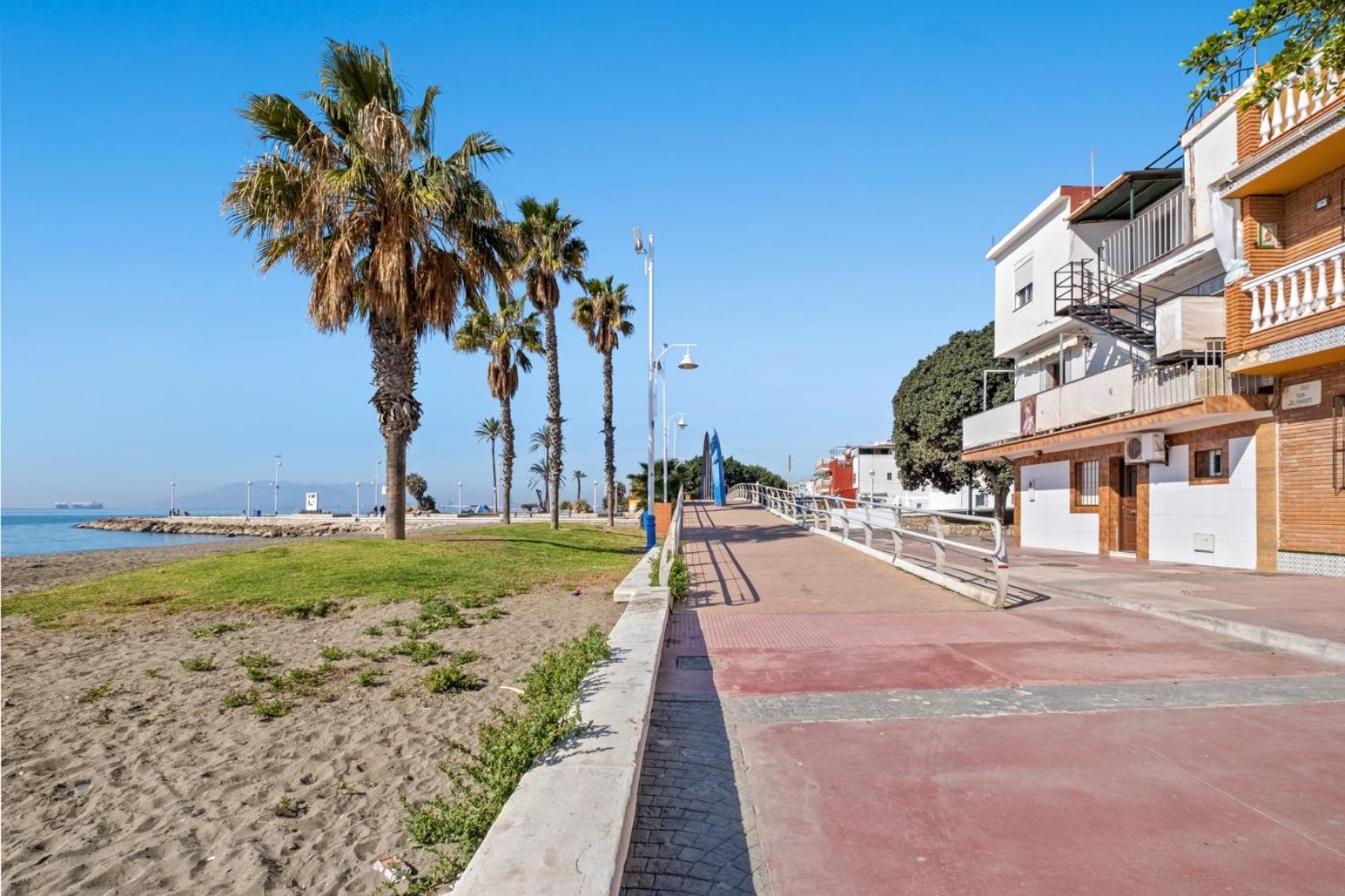 Apartamento Frente A La Playa Málaga Eksteriør billede